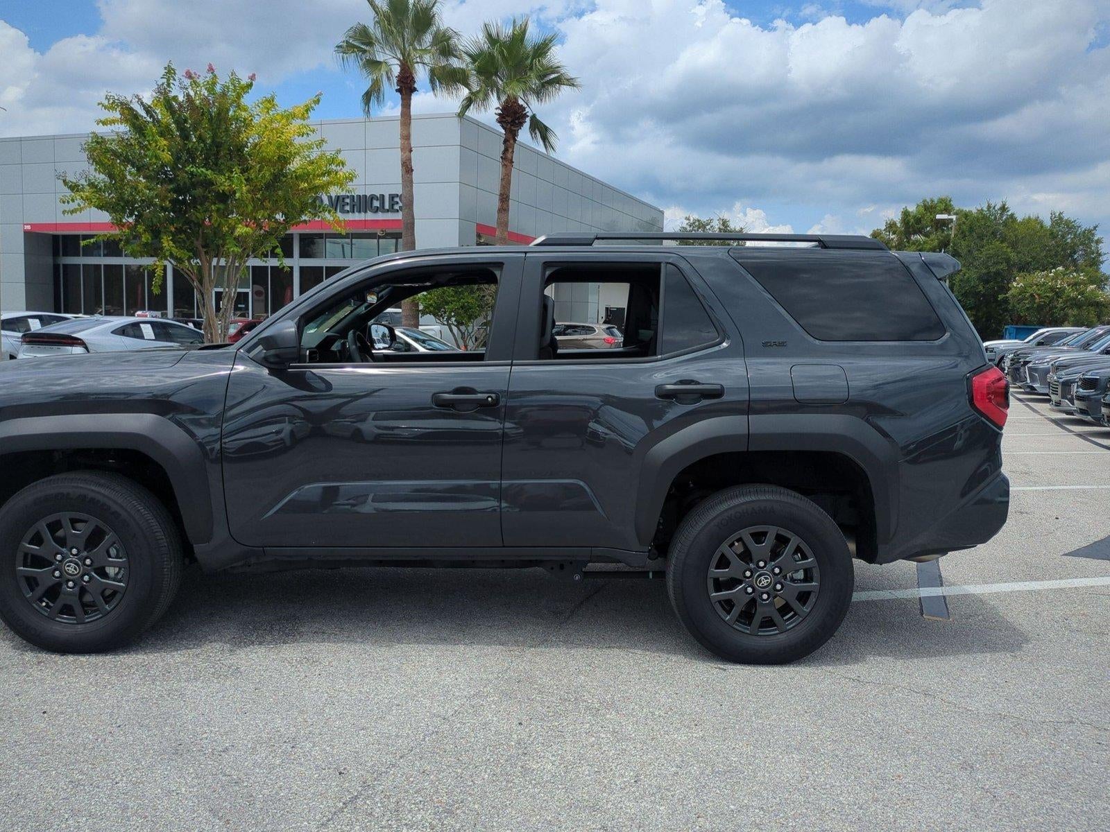 2025 Toyota 4Runner SR5 2WD (Natl)