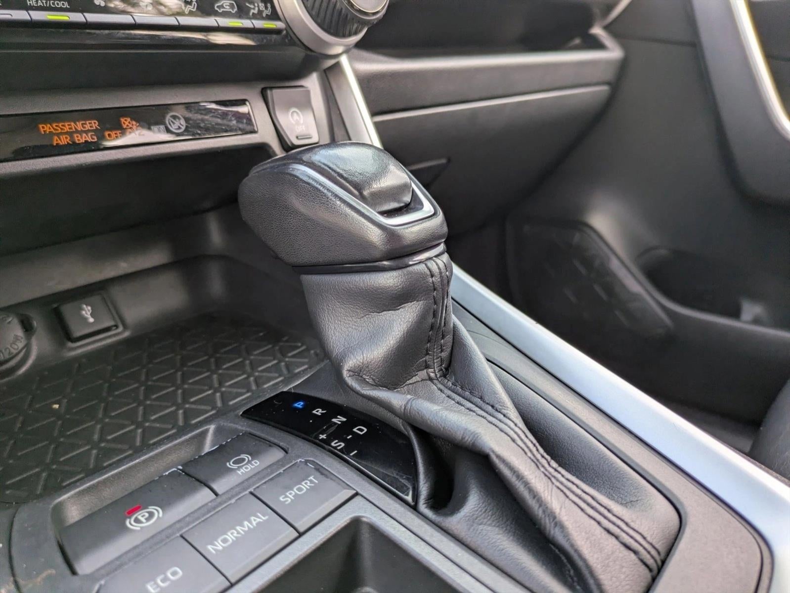 2021 Toyota RAV4 XLE Premium FWD (Natl)