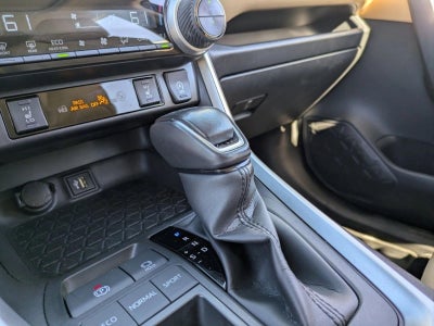 2024 Toyota RAV4 XLE Premium FWD (Natl)