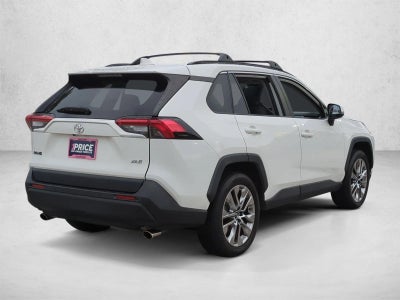 2019 Toyota RAV4 XLE Premium FWD (Natl)