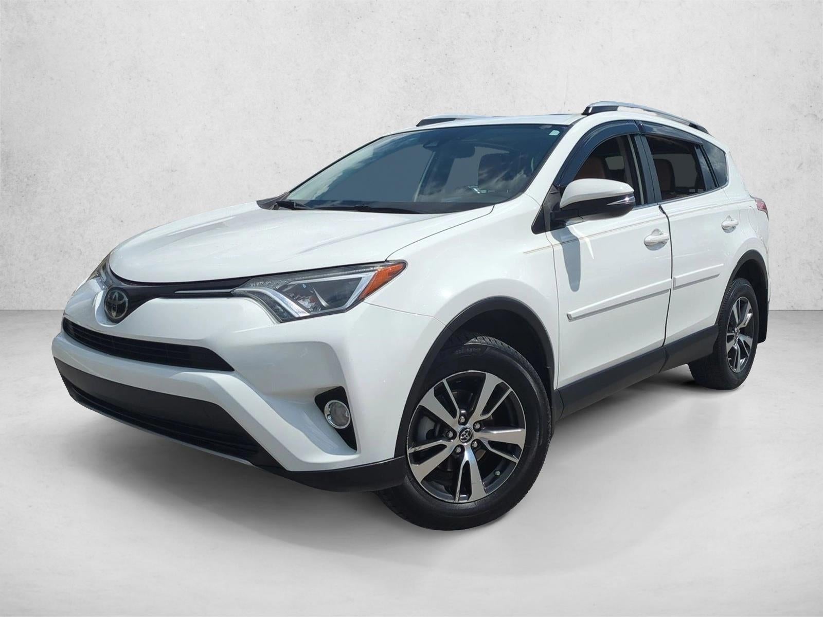 2017 Toyota RAV4 XLE FWD (GS)