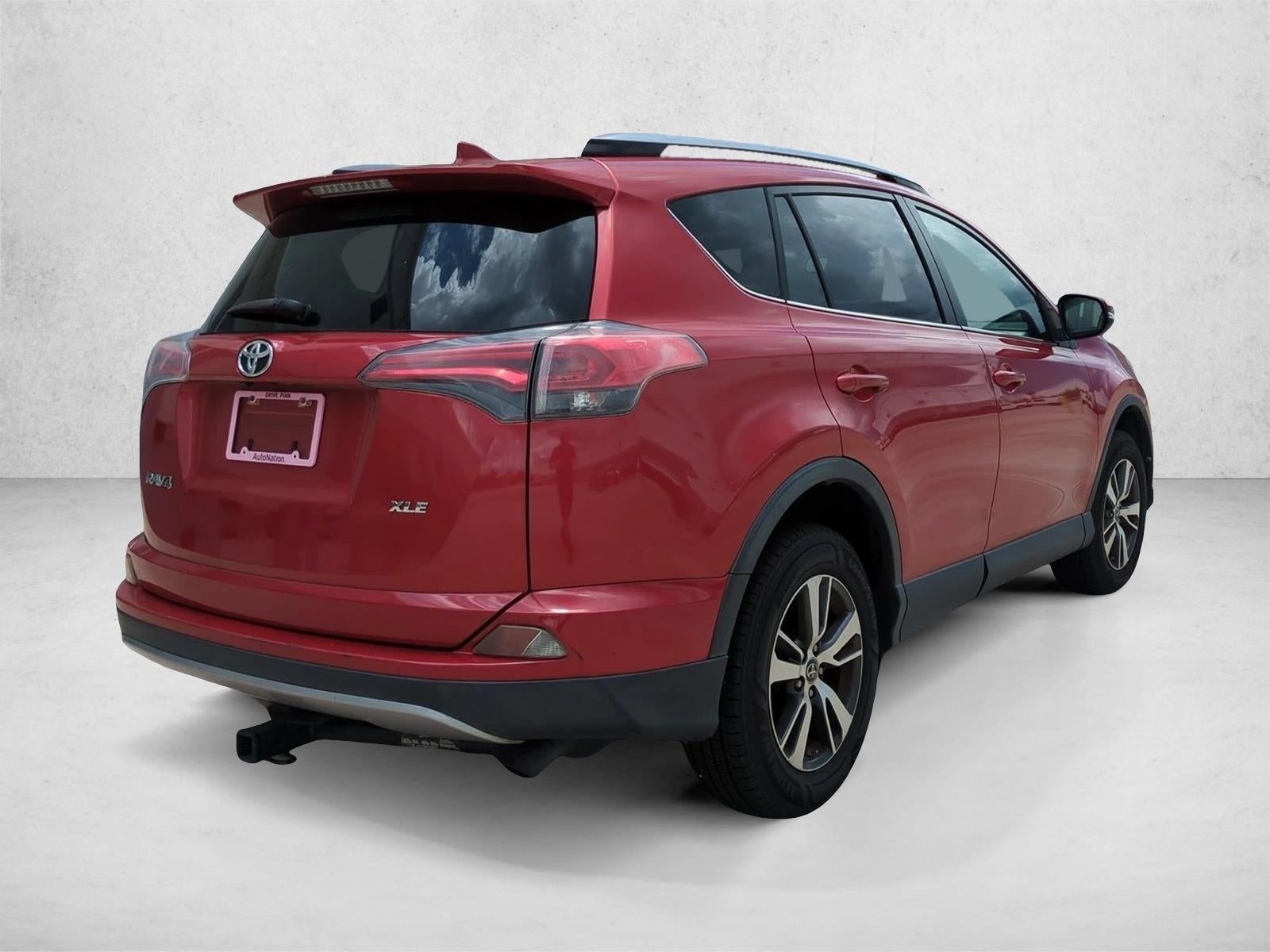 2017 Toyota RAV4 XLE FWD (GS)