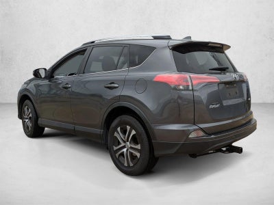 2017 Toyota RAV4 LE FWD (GS)