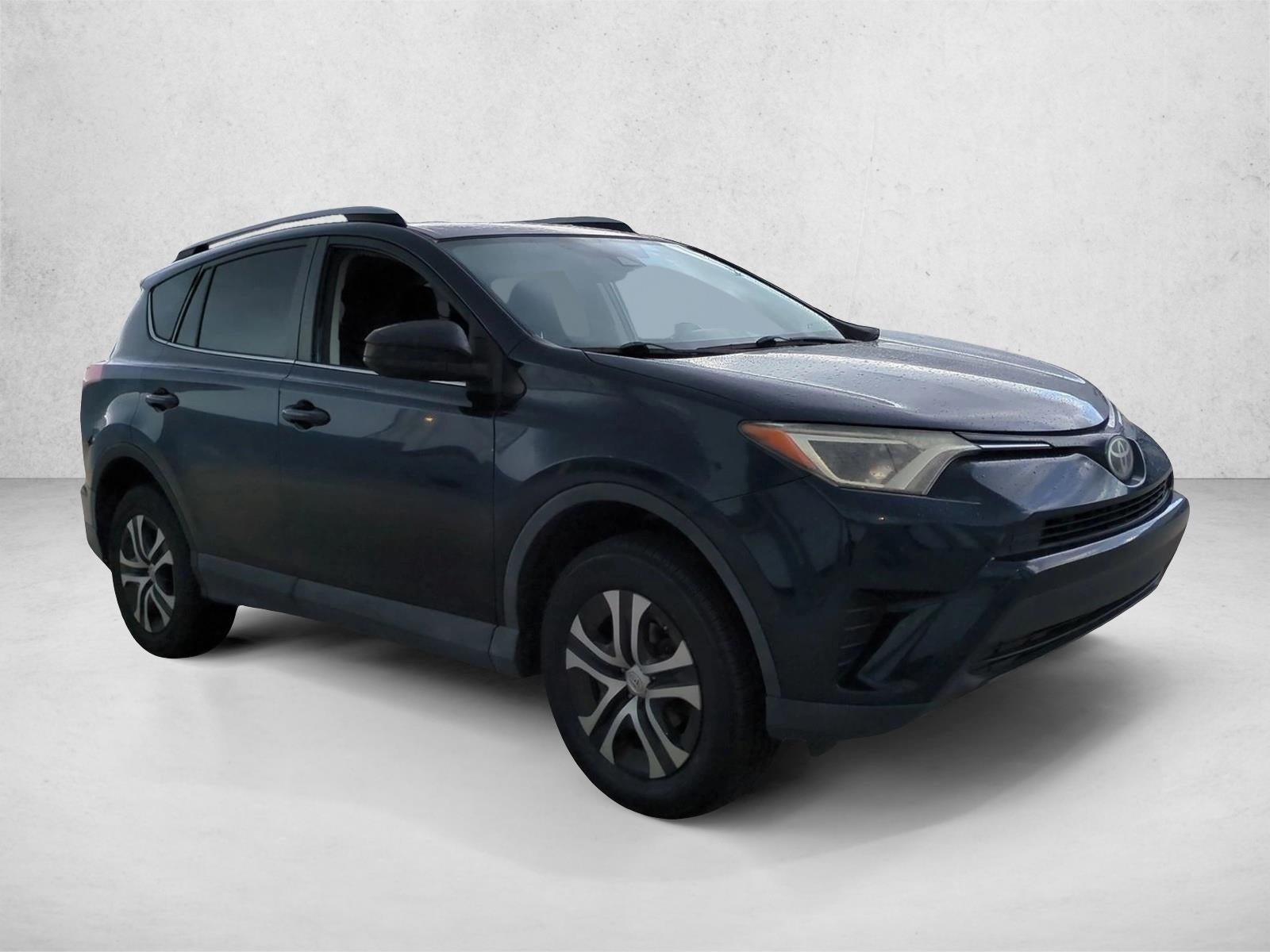 2017 Toyota RAV4 LE FWD (GS)