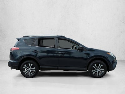 2017 Toyota RAV4 LE FWD (GS)