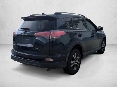 2017 Toyota RAV4 LE FWD (GS)