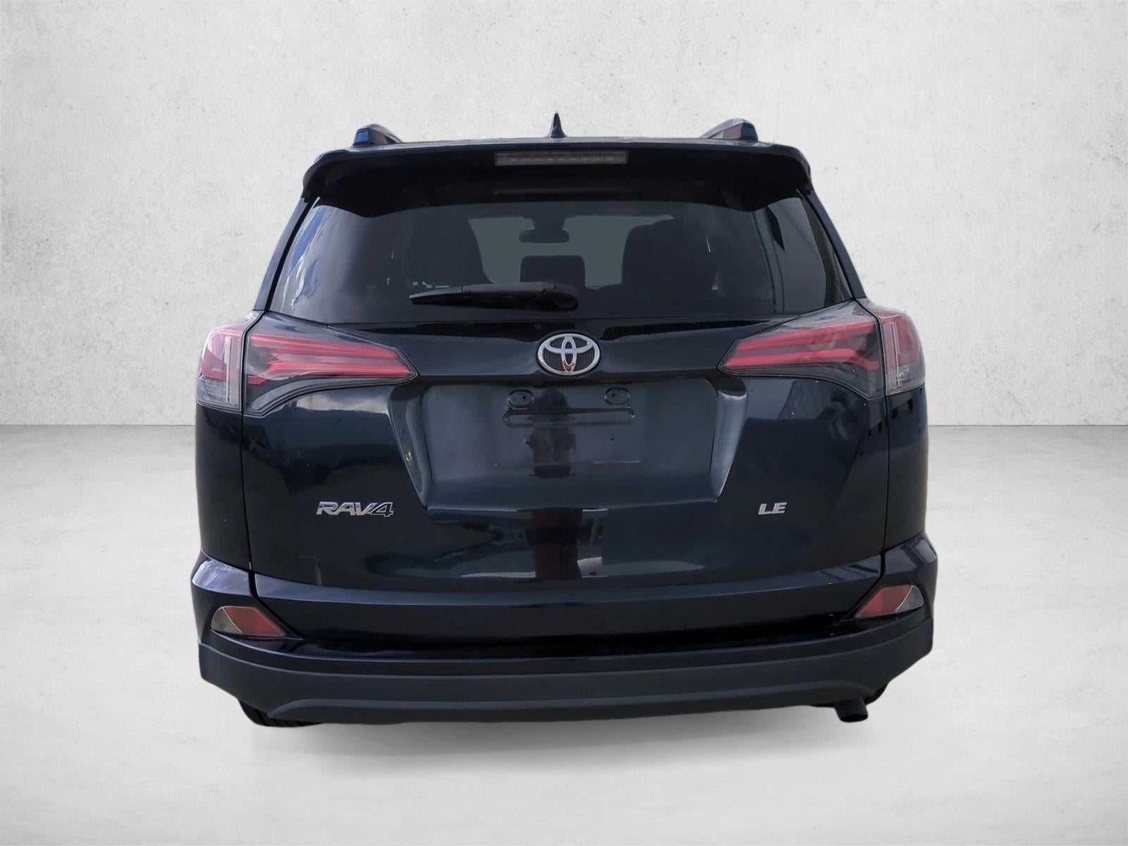 2017 Toyota RAV4 LE FWD (GS)