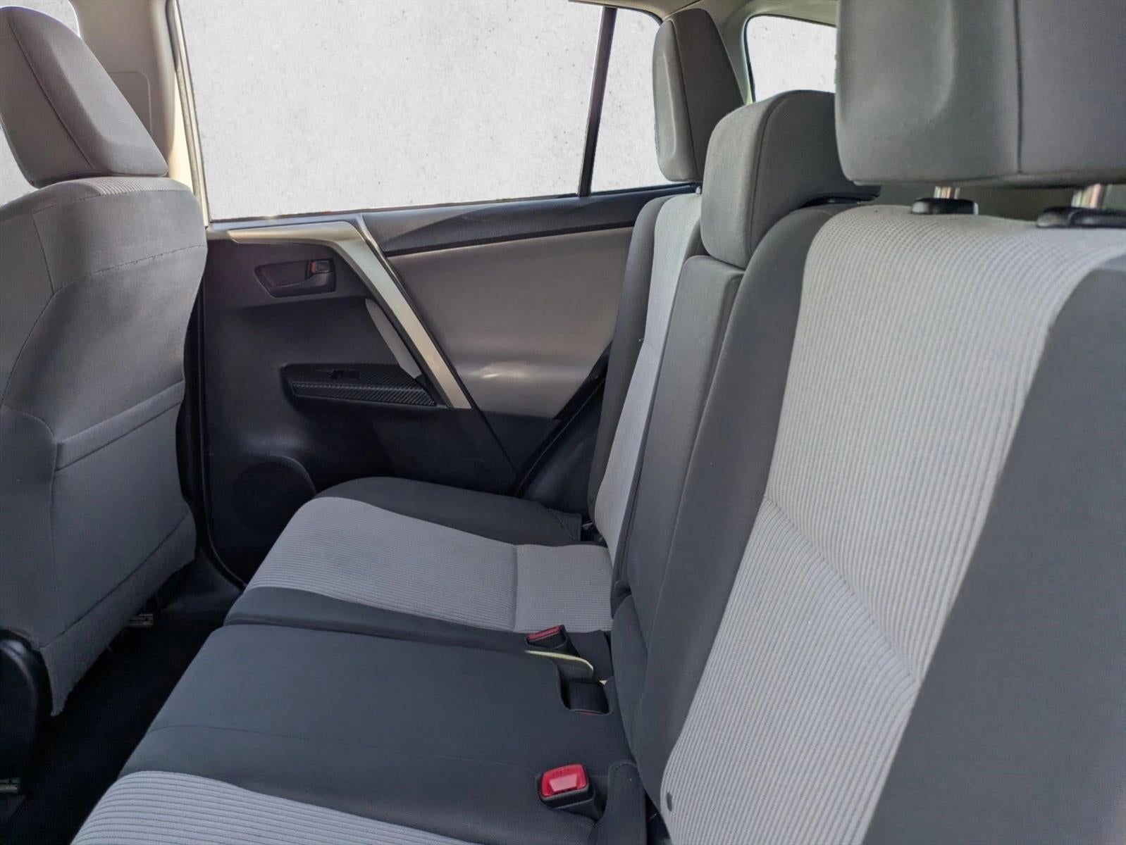 2014 Toyota RAV4 FWD 4dr LE (Natl)