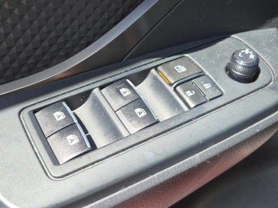 2018 Toyota C-HR XLE FWD (Natl)