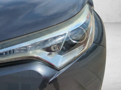 2019 Toyota C-HR LE FWD (Natl)