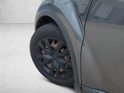 2019 Toyota C-HR LE FWD (Natl)