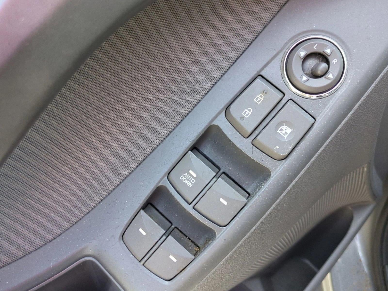 2013 Hyundai ELANTRA 4dr Sdn Auto GLS