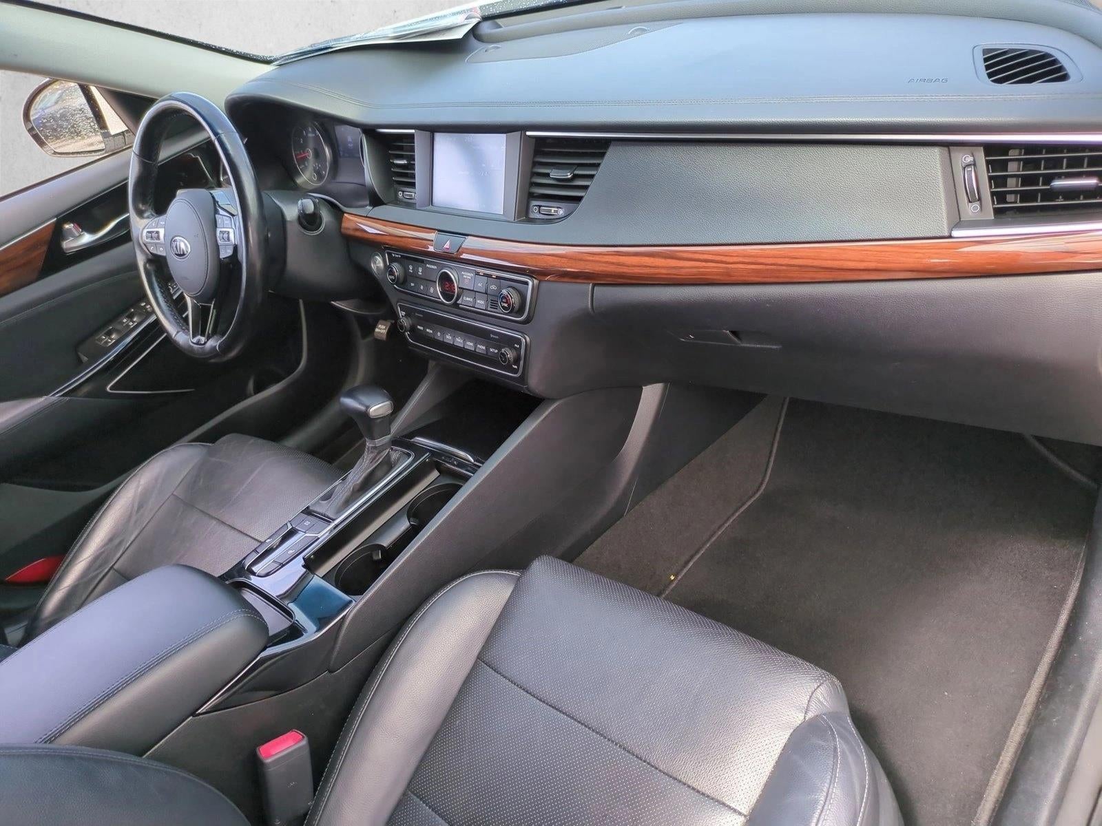 2019 Kia Cadenza Premium Sedan