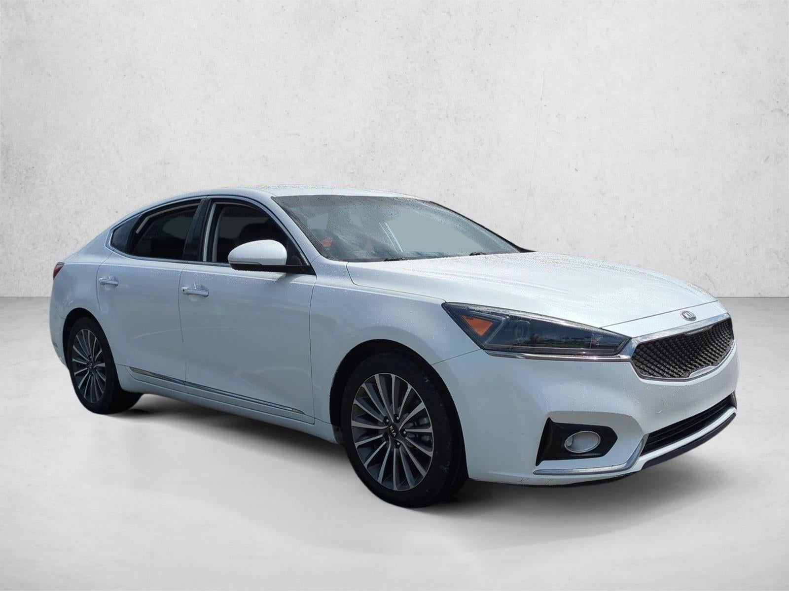 2019 Kia Cadenza Premium Sedan