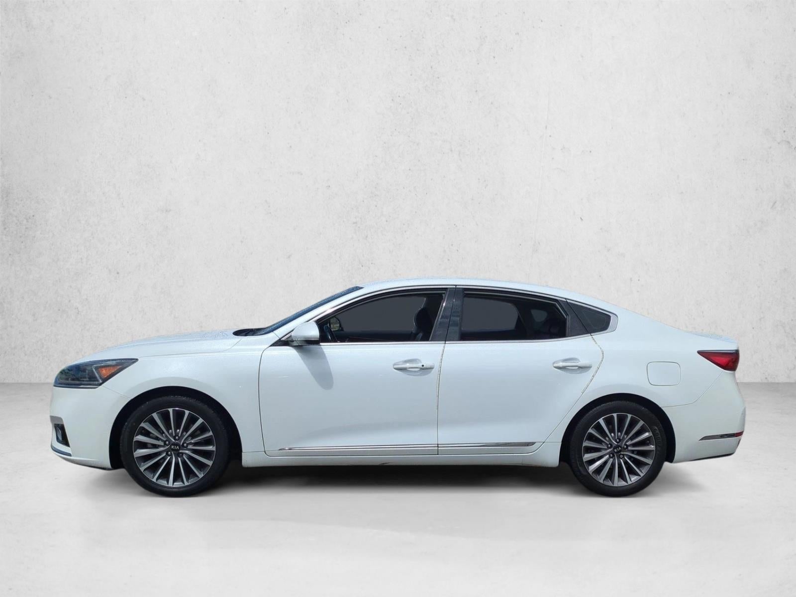 2019 Kia Cadenza Premium Sedan