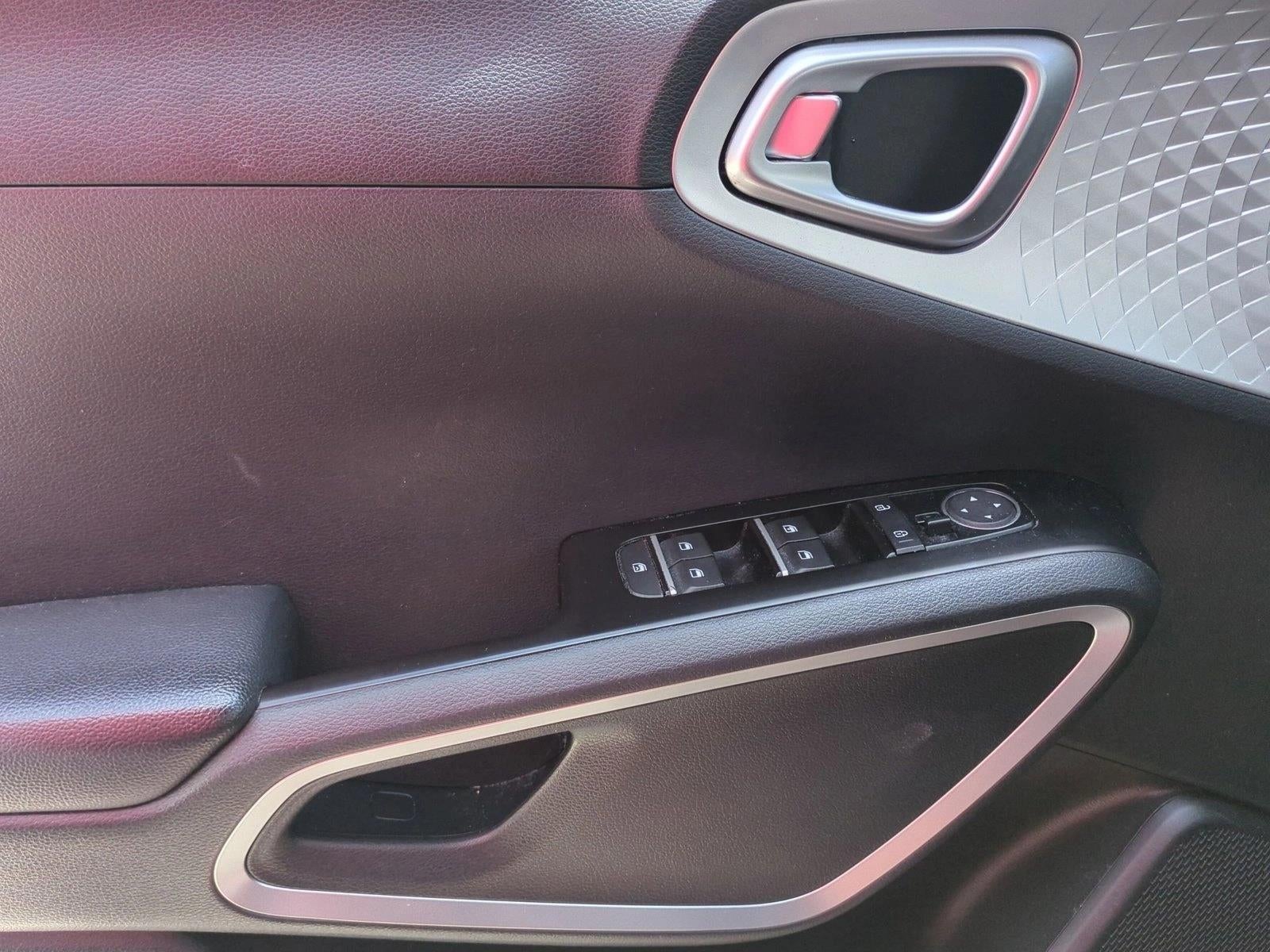 2020 Kia Soul LX IVT