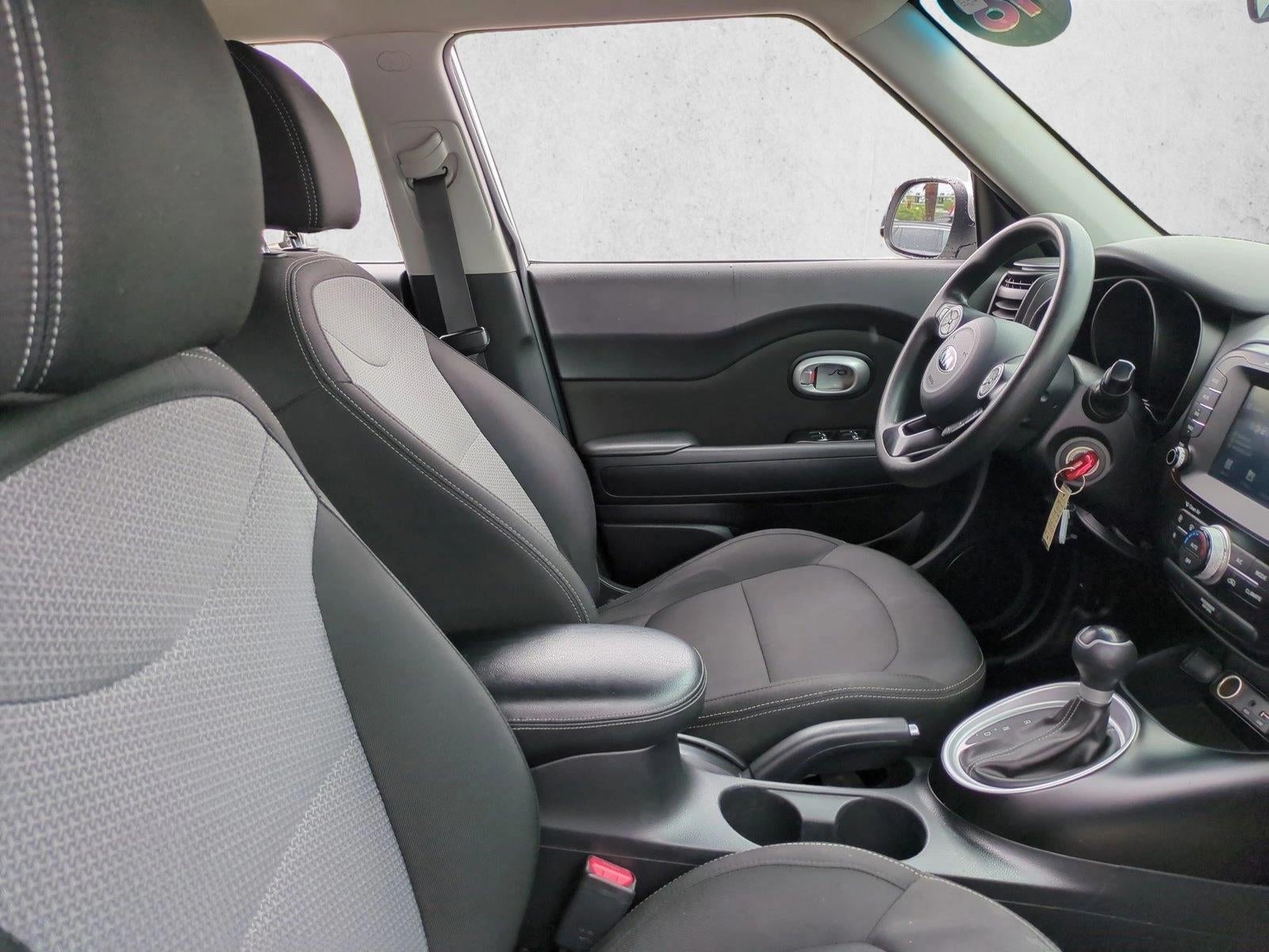 2018 Kia Soul + Auto