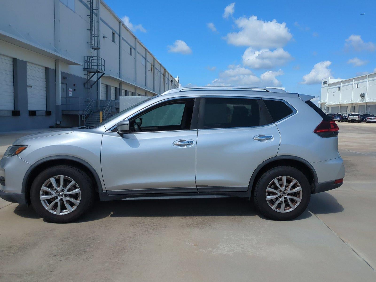 2018 Nissan Rogue FWD SV