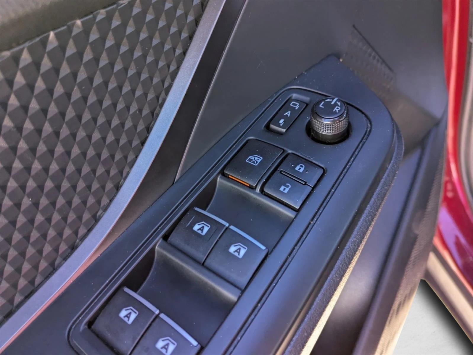 2018 Toyota C-HR XLE Premium FWD (Natl)