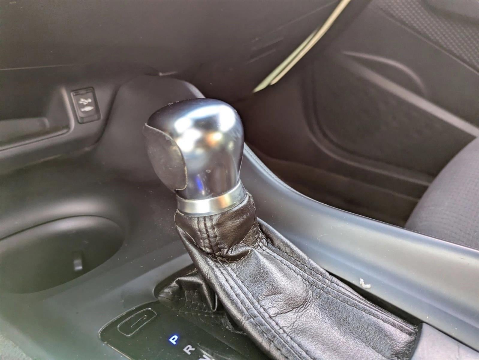 2018 Toyota C-HR XLE Premium FWD (Natl)