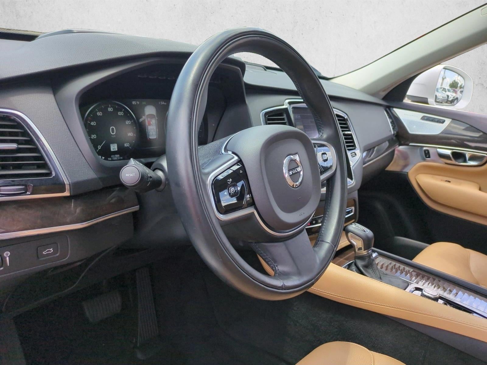 2016 Volvo XC90 AWD 4dr T6 Momentum