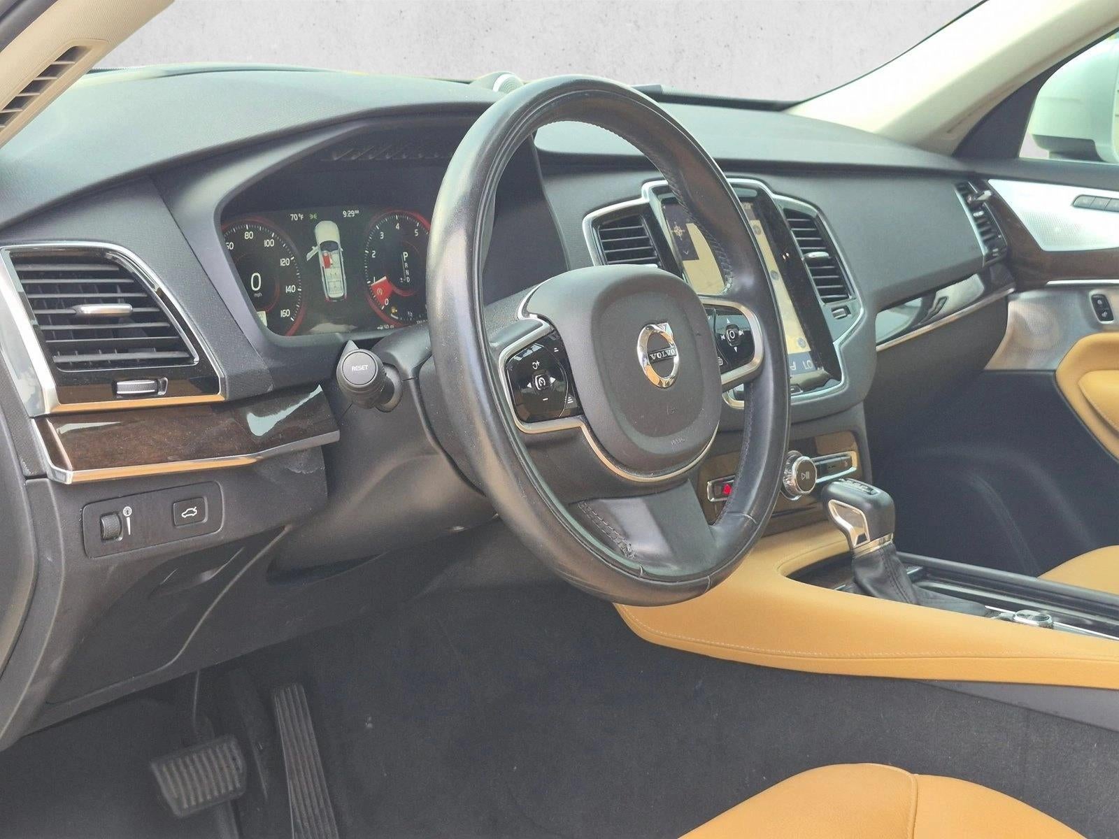 2016 Volvo XC90 AWD 4dr T6 Momentum
