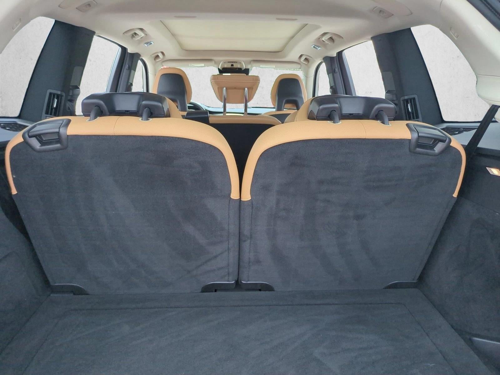2016 Volvo XC90 AWD 4dr T6 Momentum