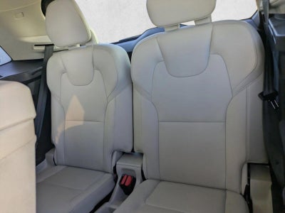 2016 Volvo XC90 AWD 4dr T6 Momentum