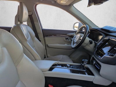 2016 Volvo XC90 AWD 4dr T6 Momentum