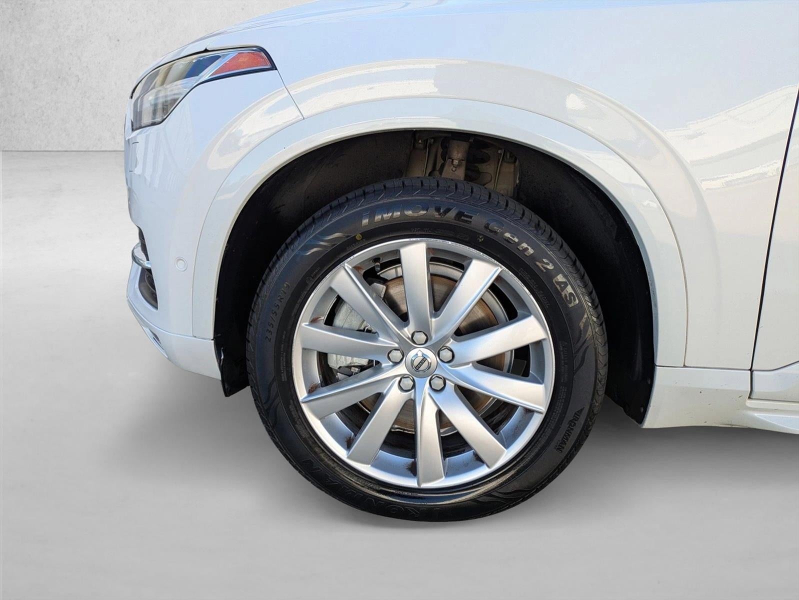 2016 Volvo XC90 AWD 4dr T6 Momentum