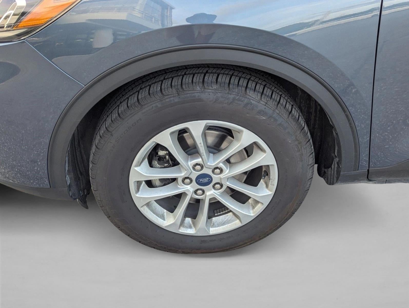 2020 Ford Escape SE FWD