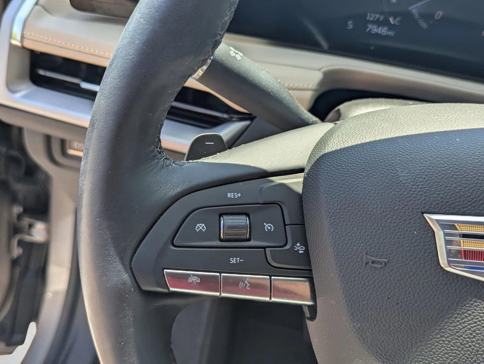 2025 Cadillac XT4 FWD 4dr Premium Luxury