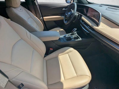 2025 Cadillac XT4 FWD 4dr Premium Luxury