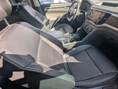 2022 Volkswagen Atlas 2.0T SE w/Technology FWD