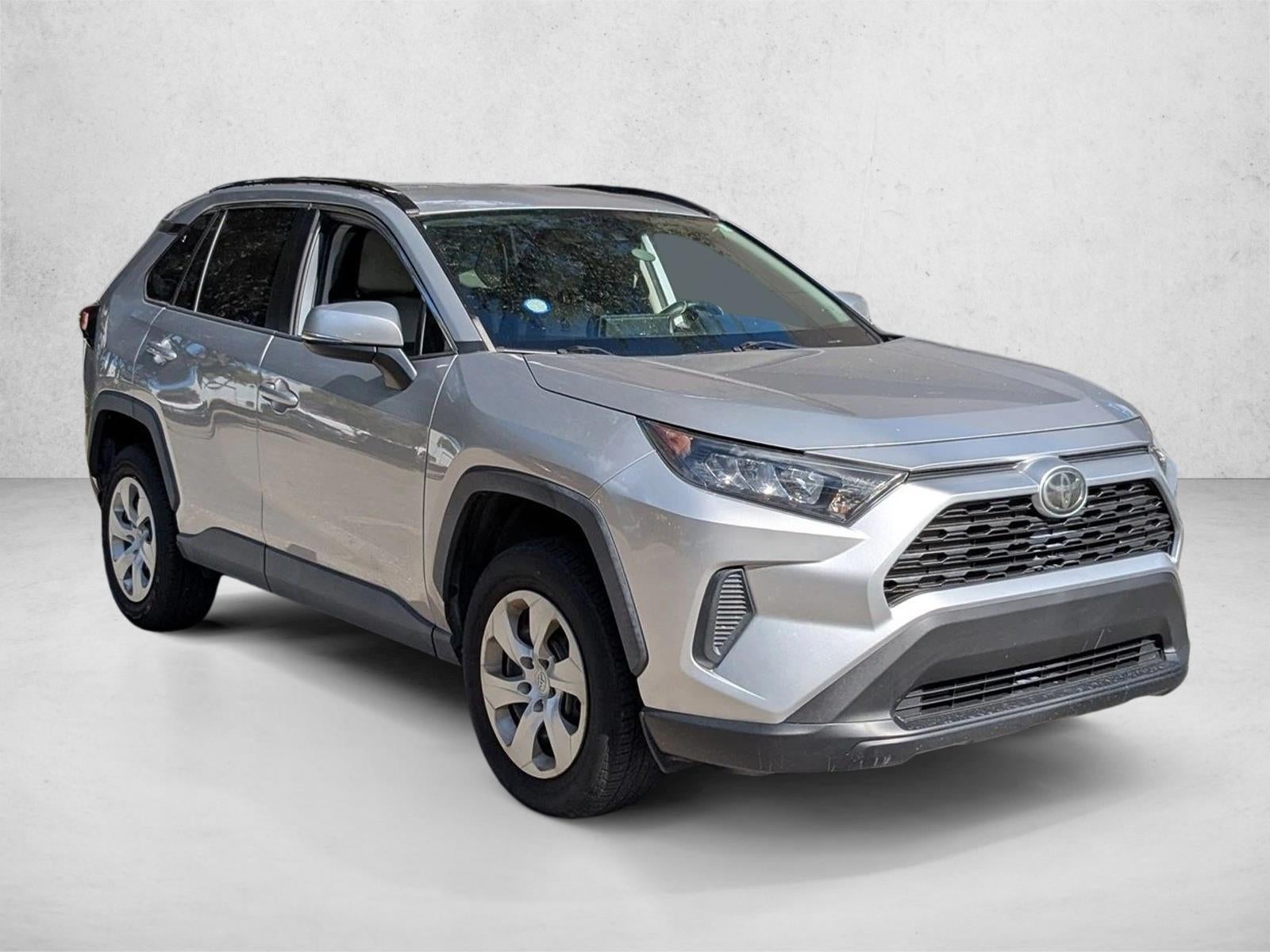 2020 Toyota RAV4 LE FWD (GS)
