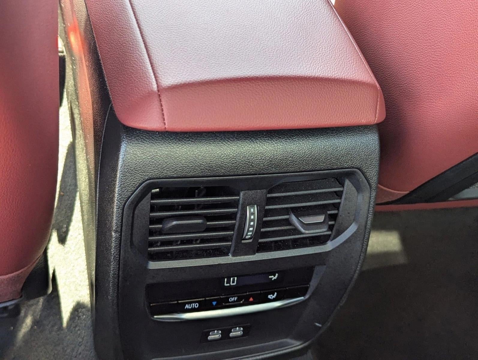 2023 BMW 330i Sedan