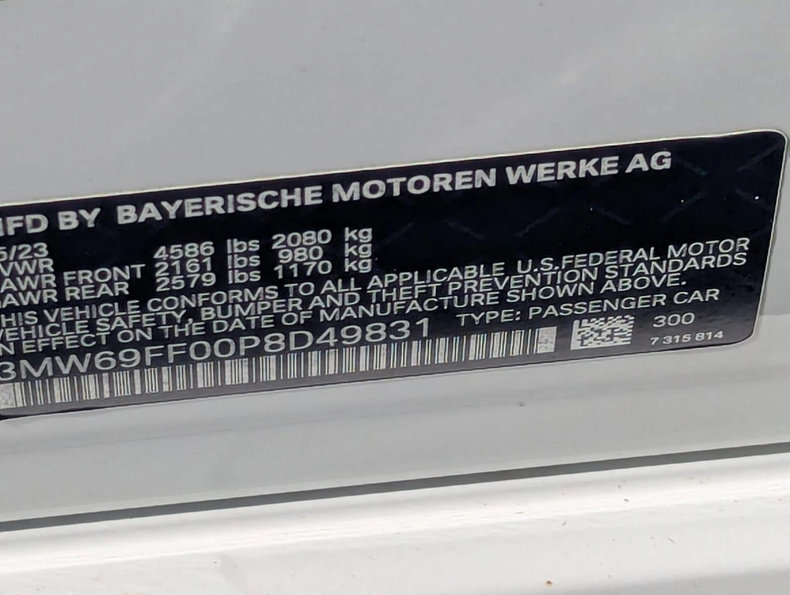 2023 BMW 330i Sedan