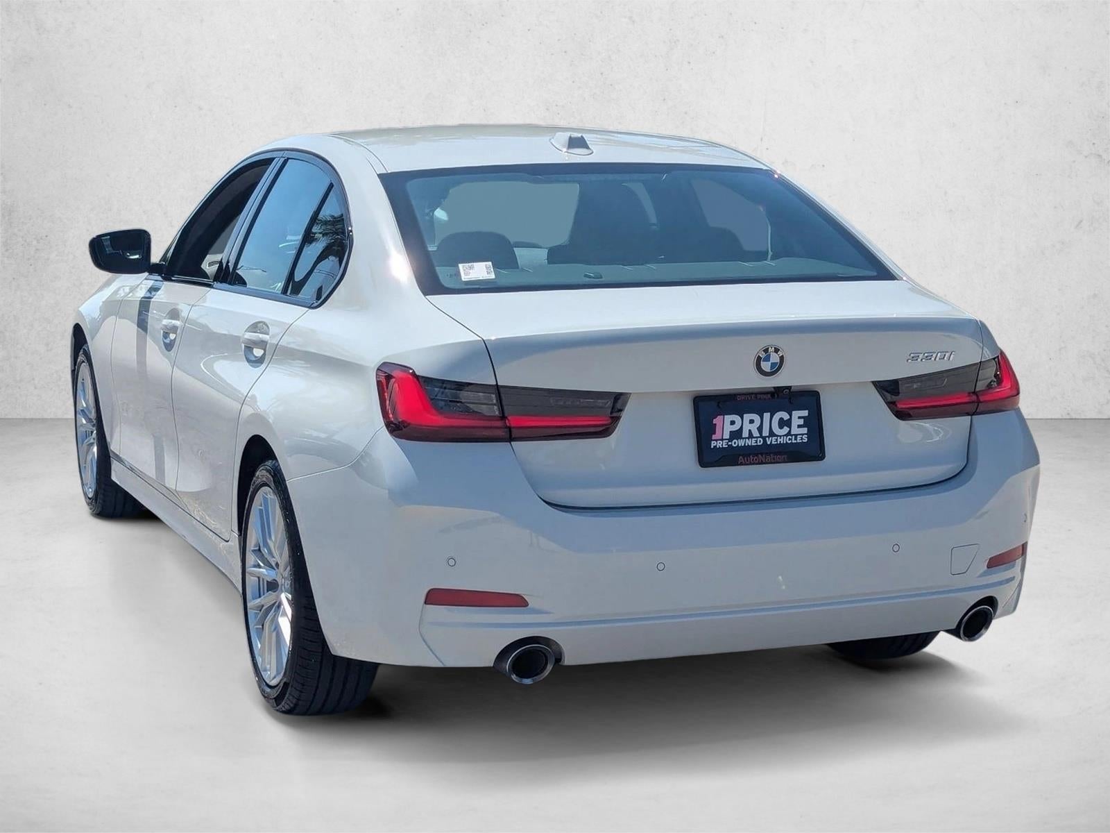 2023 BMW 330i Sedan