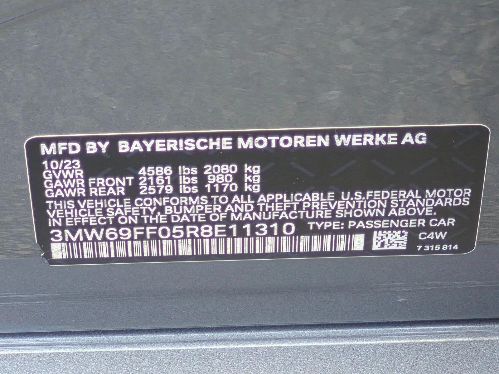 2024 BMW 330i Sedan