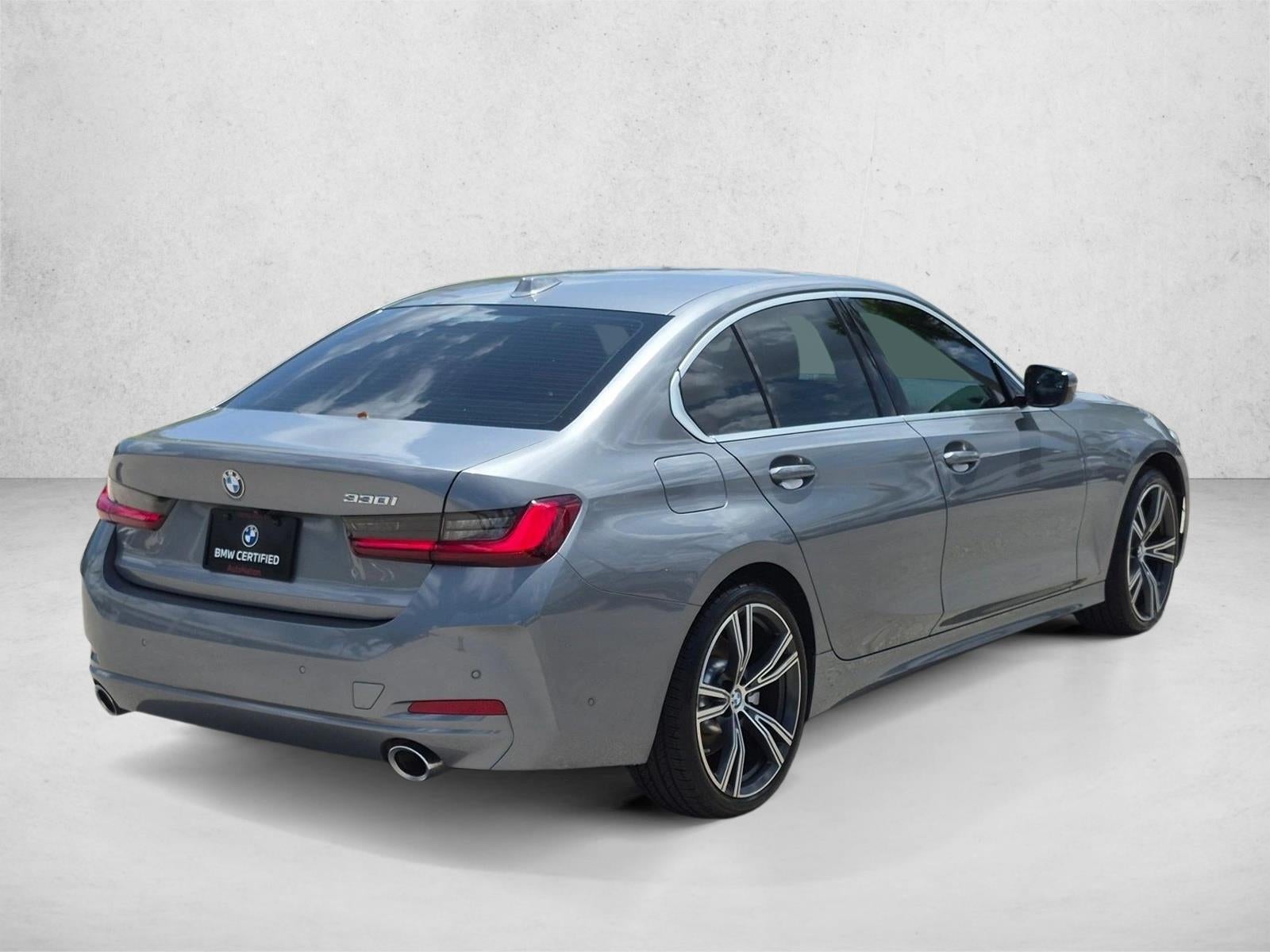 2024 BMW 330i Sedan