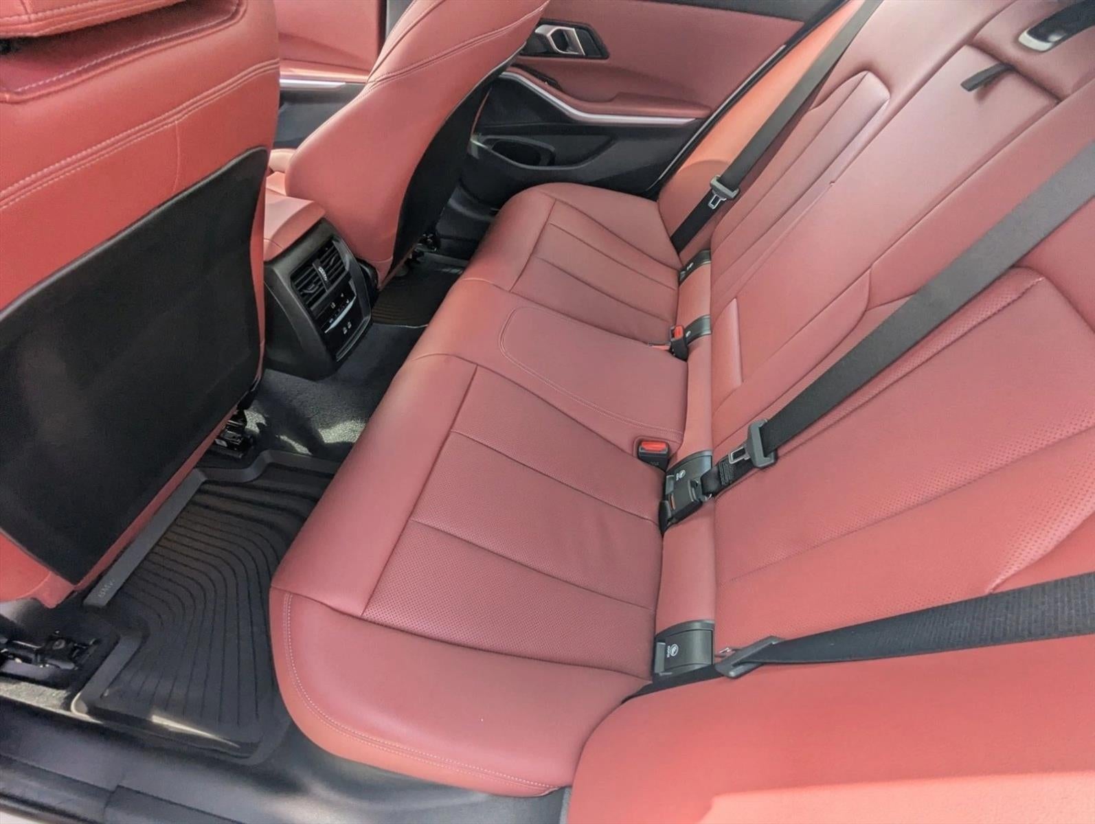 2024 BMW 330i Sedan