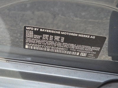2023 BMW 330i Sedan