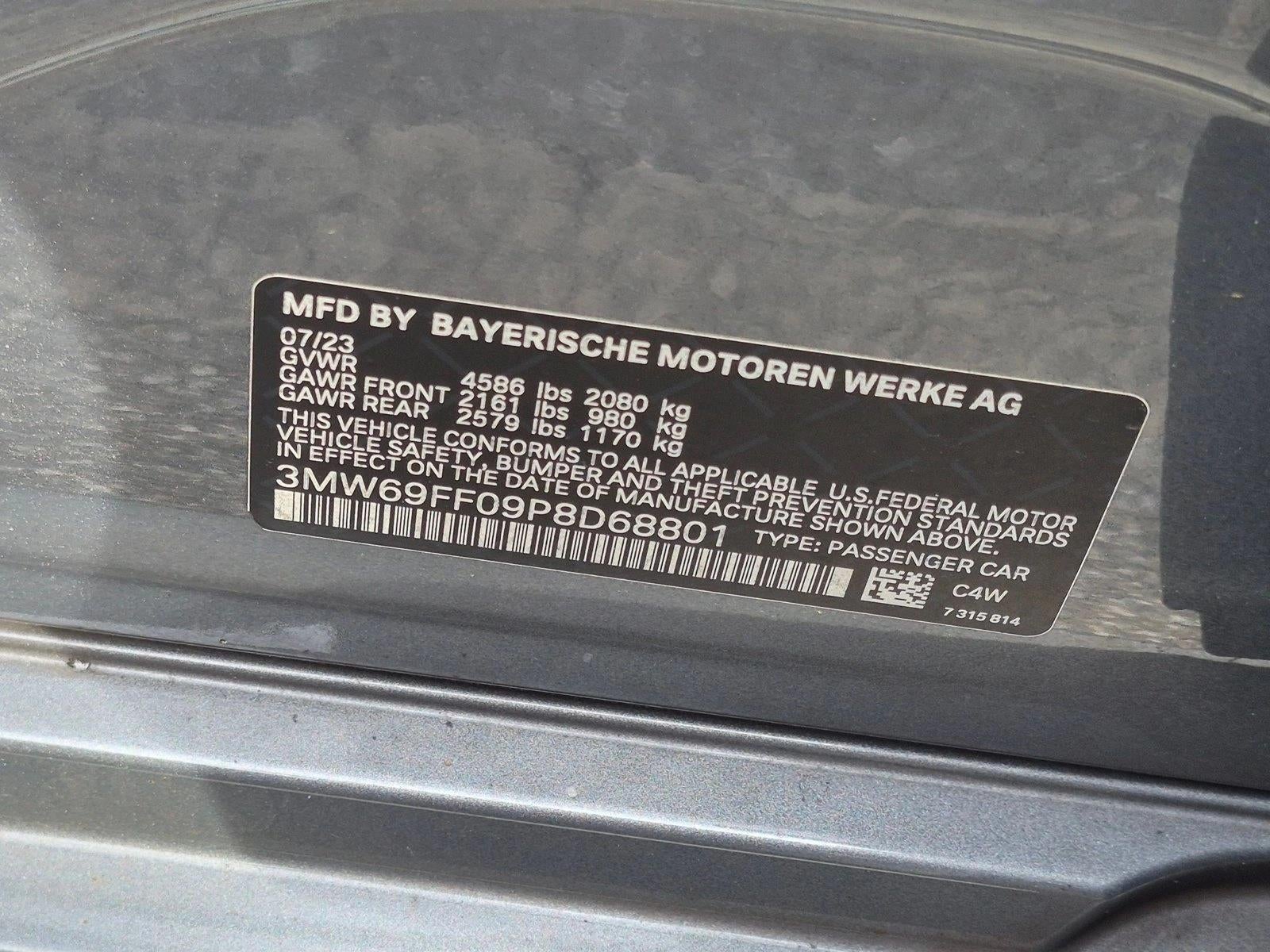 2023 BMW 330i Sedan