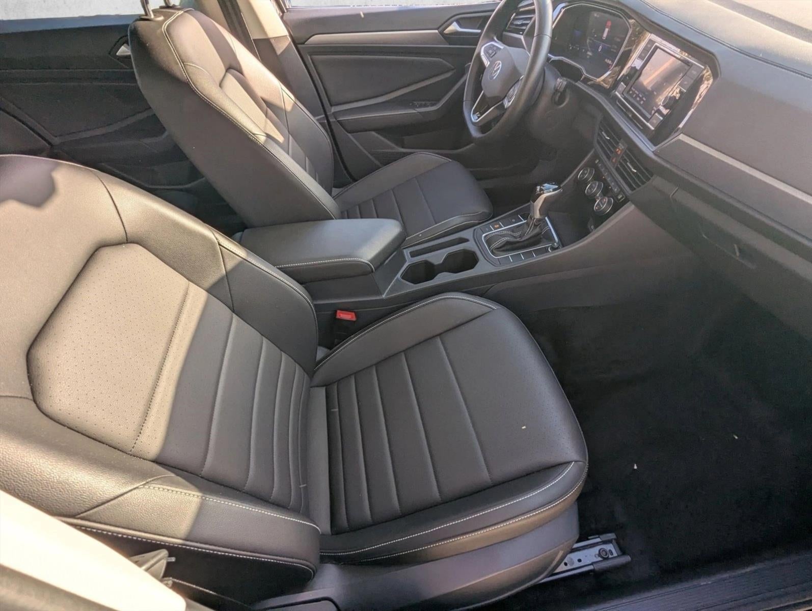 2023 Volkswagen Jetta SE Auto