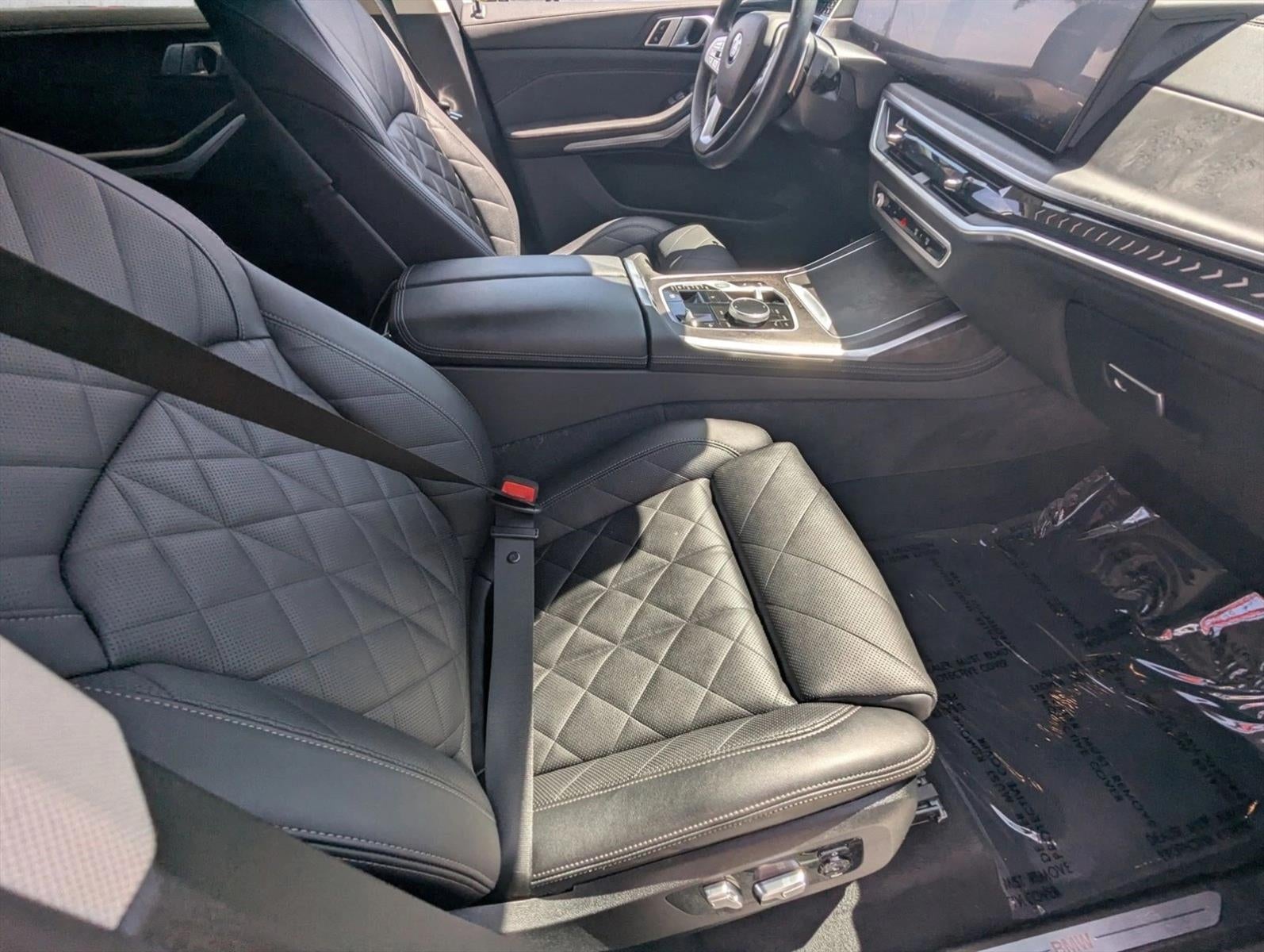 2024 BMW X7 xDrive40i Sports Activity Vehicle