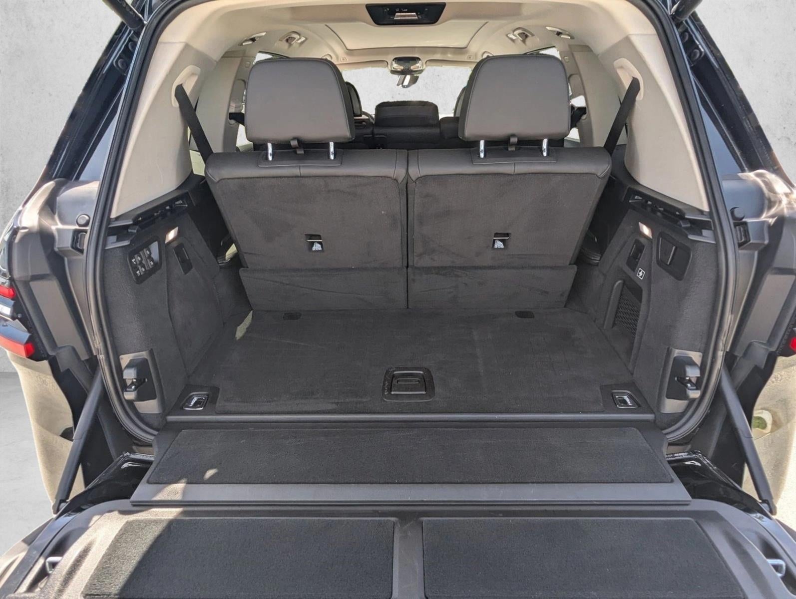 2024 BMW X7 xDrive40i Sports Activity Vehicle