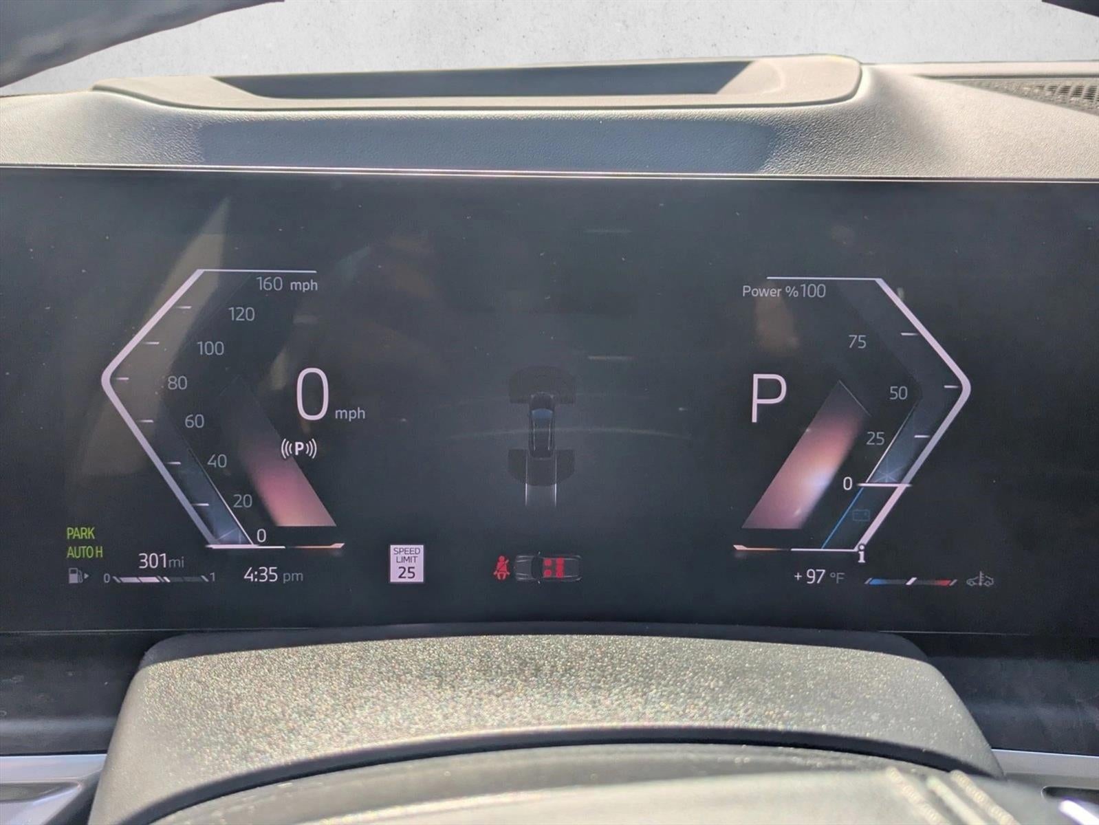 2023 BMW X7 xDrive40i Sports Activity Vehicle