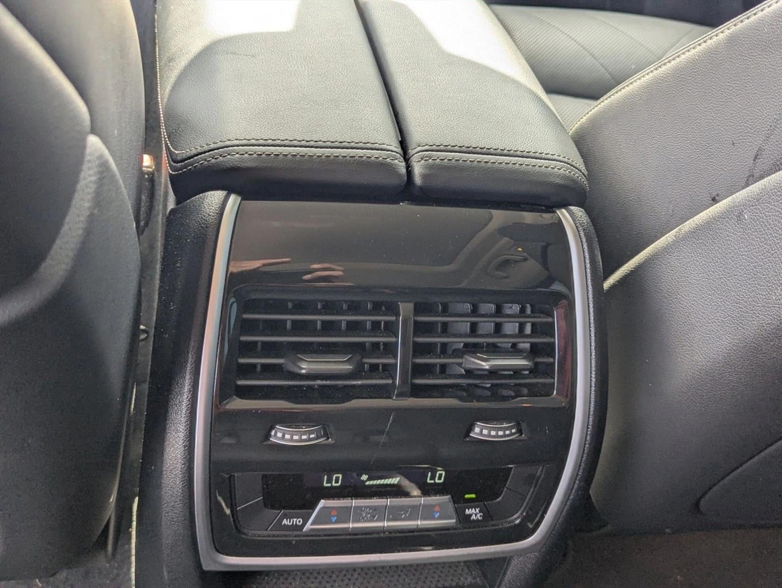 2023 BMW X7 xDrive40i Sports Activity Vehicle