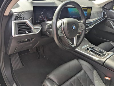 2023 BMW X7 xDrive40i Sports Activity Vehicle