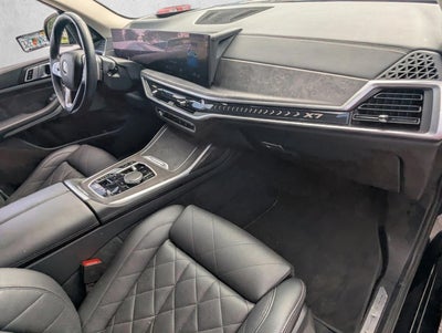 2023 BMW X7 xDrive40i Sports Activity Vehicle